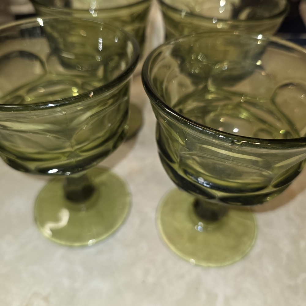 Set Of 4 Vintage Green Glass Goblet